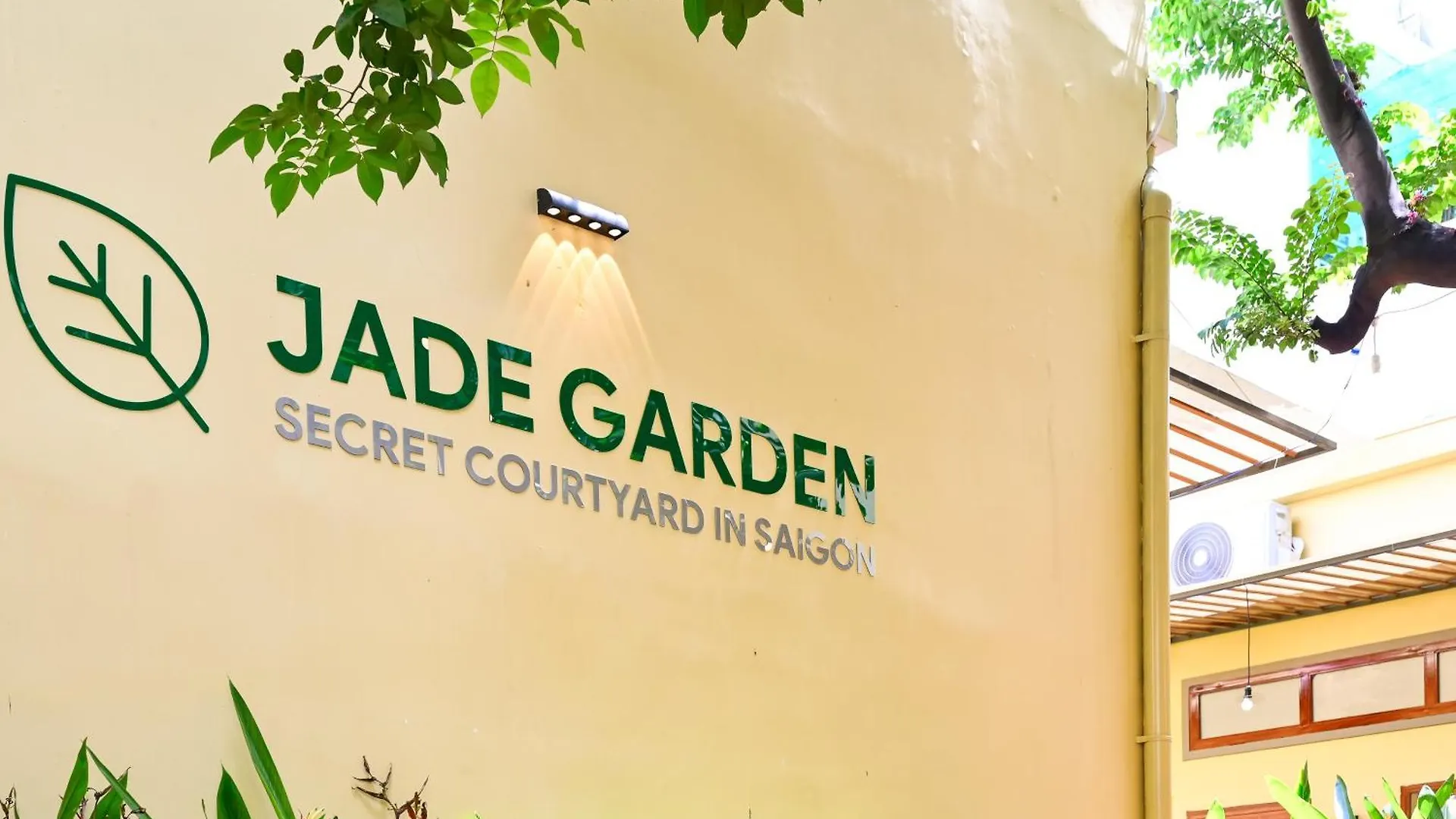 Jade Garden - Secret Courtyard In Saigon Hotel Ho Chi Minh City