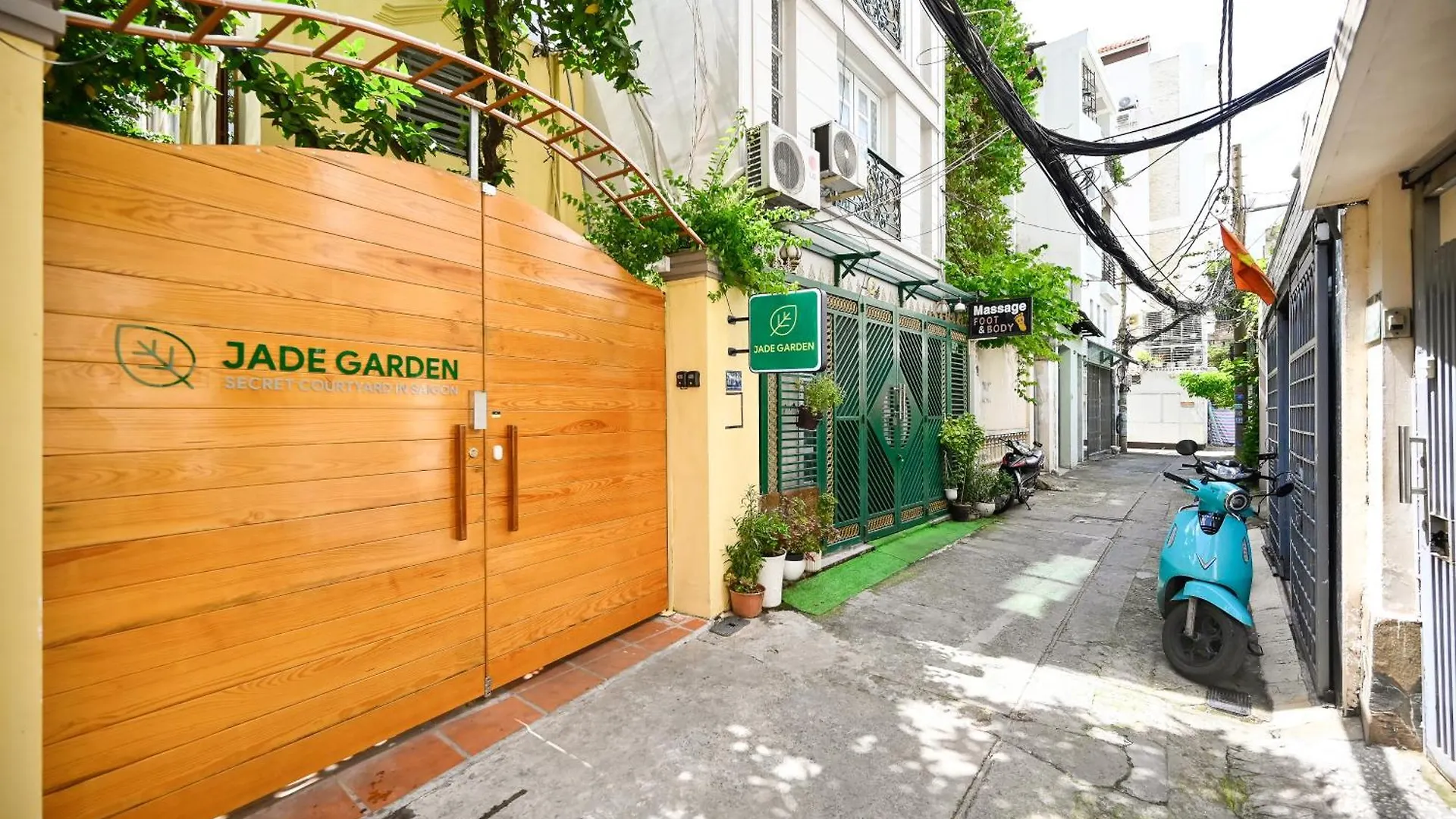 Jade Garden - Secret Courtyard In Saigon Hotel Ho Chi Minh City Vietnam